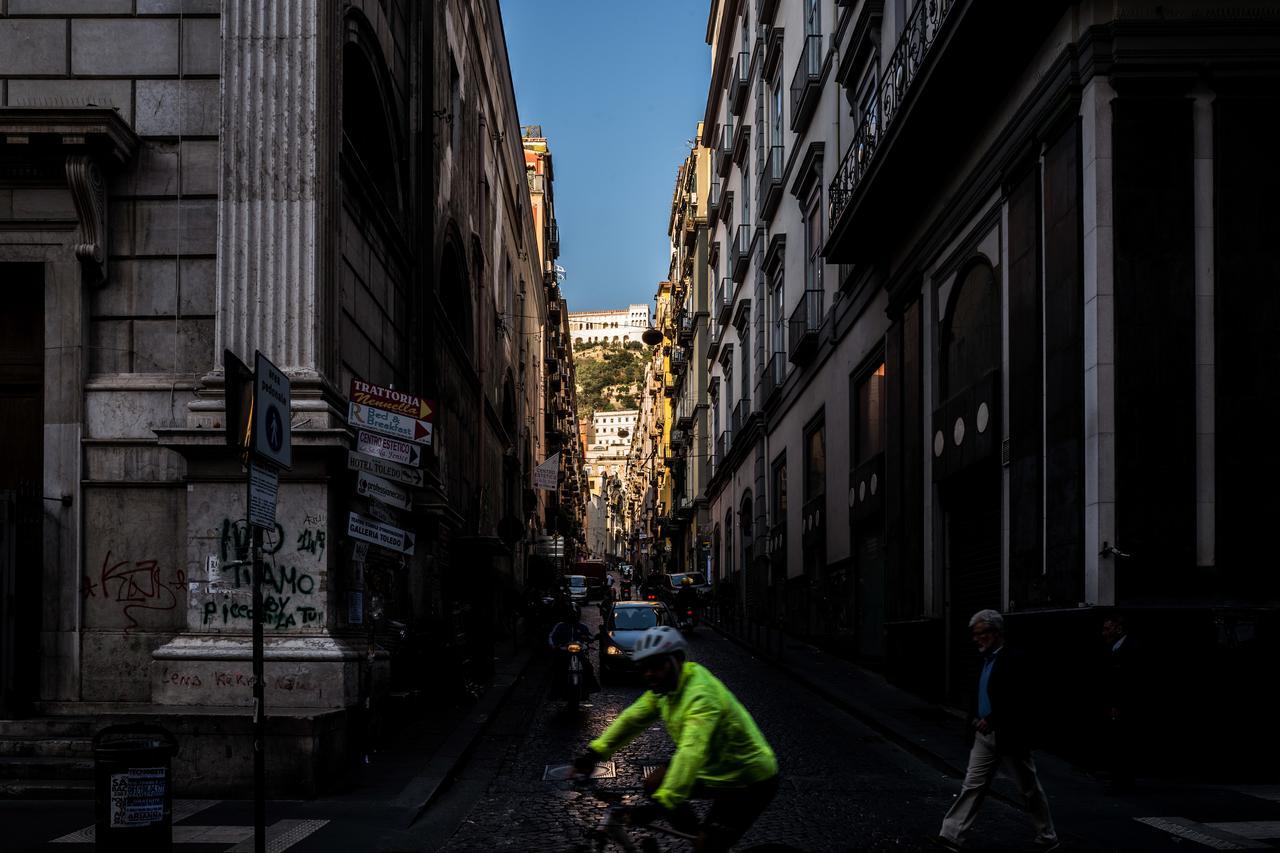 Art Suite Nel Cuore Di Napoli エクステリア 写真